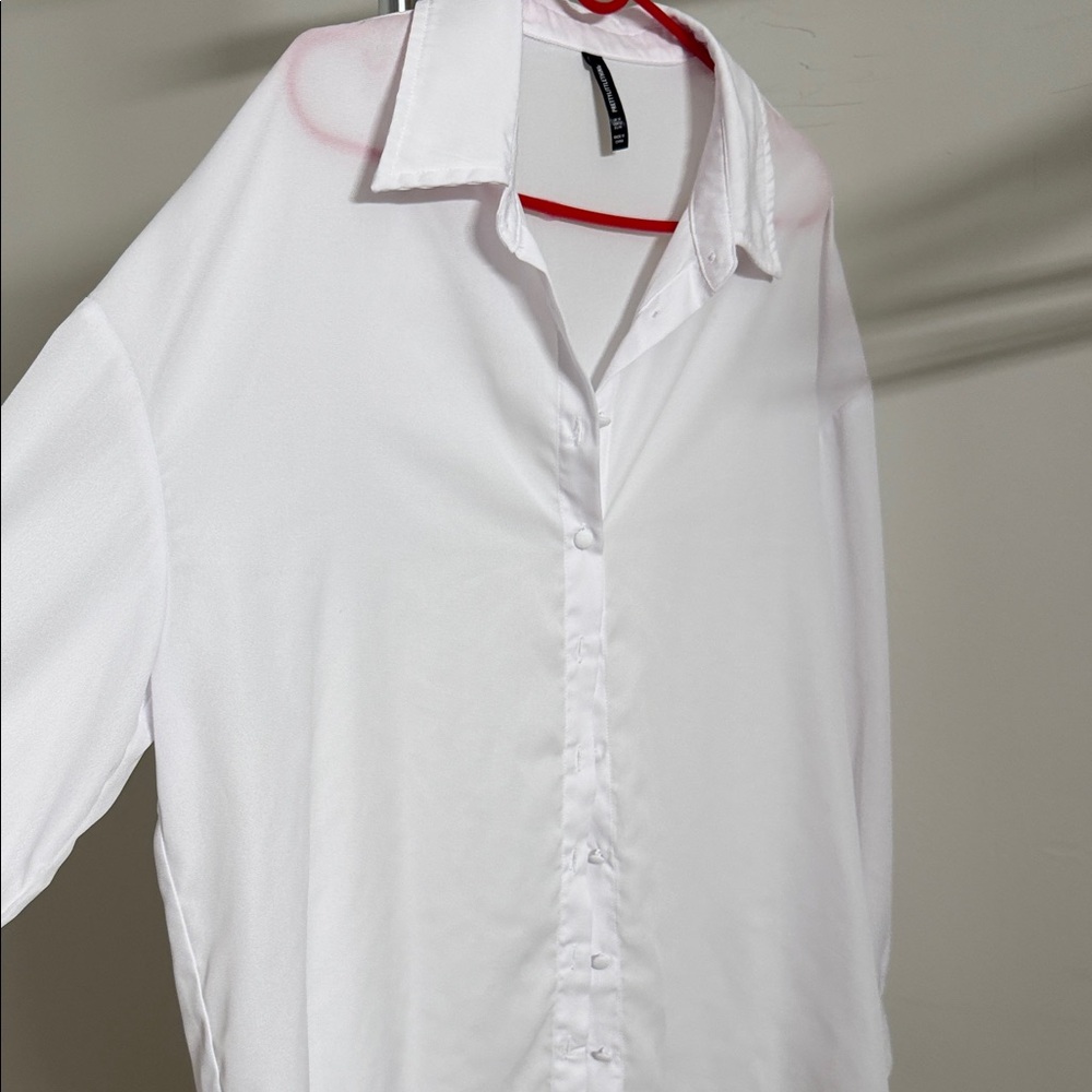 Classic White Button-Up Shirt - Lightweight Collared Style OVERSIZED